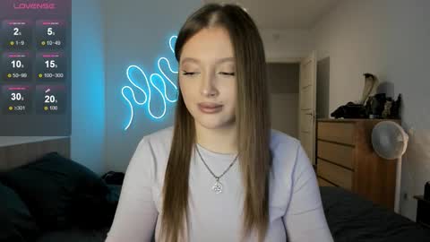 Snapshot of ju_lii chatting on November 2025 01:22:01 PM Julia and Julia online show from November 2025 01:22:01 PM