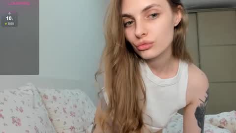 Snapshot of ju_lii chatting on November 2025 06:39:01 PM Julia and Julia online show from November 2025 06:39:01 PM