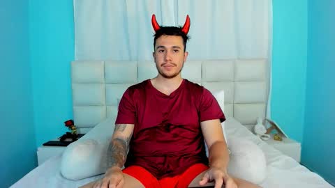 Snapshot of juan__jimenez chatting on October 2025 11:27:01 PM Juan online show from October 2025 11:27:01 PM