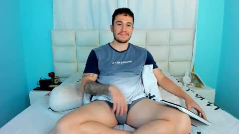 Snapshot of juan__jimenez chatting on November 2025 11:49:02 PM Juan online show from November 2025 11:49:02 PM