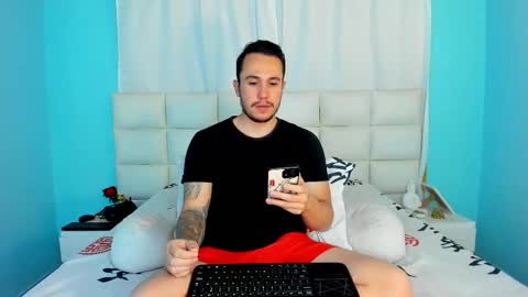 Snapshot of juan__jimenez chatting on November 2025 02:23:01 AM Juan online show from November 2025 02:23:01 AM