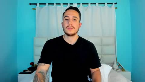 Snapshot of juan__jimenez chatting on November 2025 10:11:02 PM Juan online show from November 2025 10:11:02 PM