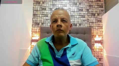 JUAN  online show from April 2026 06:45:01 PM