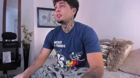 Snapshot of juan_alvarez18 chatting on October 2025 04:10:02 AM juan_alvarez18 online show from October 2025 04:10:02 AM