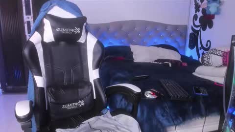 juan online show from December 2025 09:01:02 PM