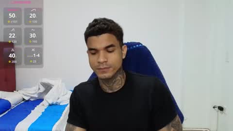 juan_gomez_1 online show from February 2026 11:45:01 PM