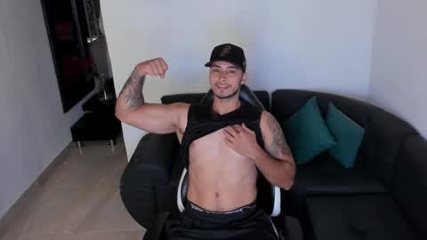 Snapshot of juan_muscle chatting on September 2025 02:35:02 AM juan_muscle online show from September 2025 02:35:02 AM