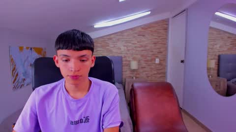 JuanSteven online show from December 2024 04:09:01 AM