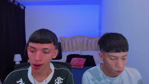 JuanSteven online show from October 2025 04:32:02 AM