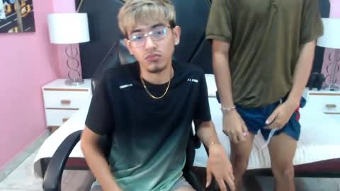 juan_saul1 online show from April 2026 10:40:01 AM