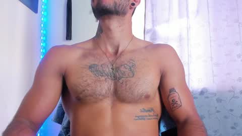 Juan Esteban online show from December 2024 02:05:02 PM