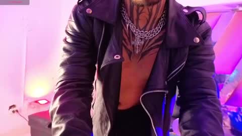 juancamilo66_ online show from June 2026 01:25:02 PM