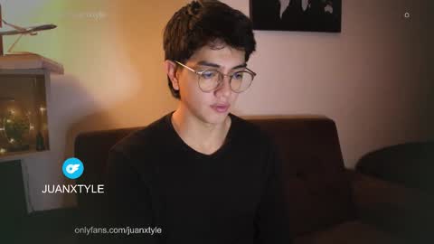 . online show from October 2025 02:58:02 AM