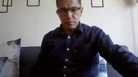 juanearth1 online show from May 2026 09:20:01 PM