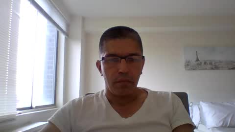 Snapshot of juanearth1 chatting on June 2026 09:41:02 PM juanearth1 online show from June 2026 09:41:02 PM