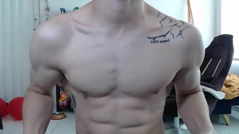 Snapshot of juanisimo_ chatting on February 2025 04:56:02 PM JUANISIMO online show from February 2025 04:56:02 PM