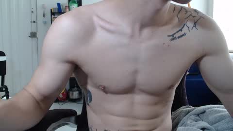 Snapshot of juanisimo_ chatting on March 2025 02:18:02 PM JUANISIMO online show from March 2025 02:18:02 PM