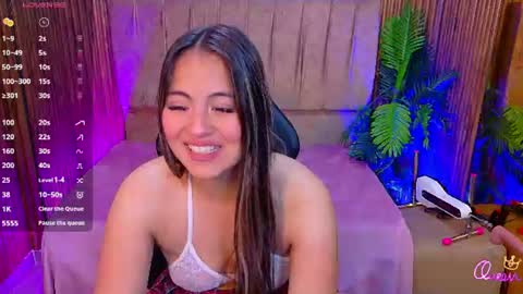 Snapshot of juanita_tay chatting on June 2026 11:37:02 AM JUANITA online show from June 2026 11:37:02 AM