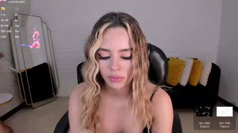 Juanita Clay online show from February 2025 06:30:01 PM