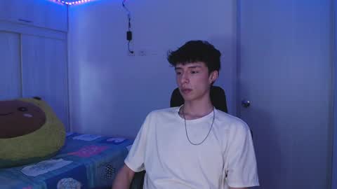 juanmres online show from April 2026 08:00:02 PM