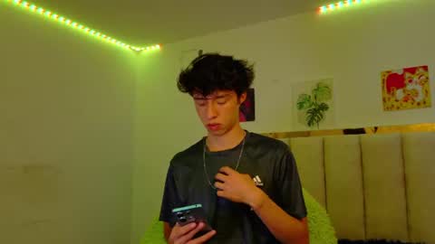 Snapshot of juanmres chatting on June 2026 05:57:01 PM juanmres online show from June 2026 05:57:01 PM