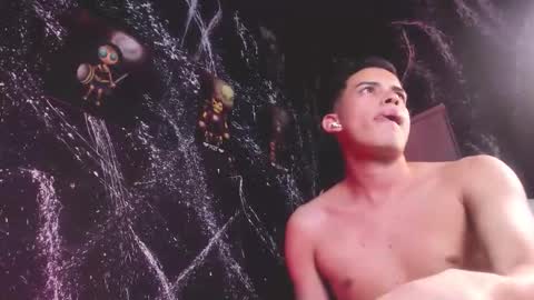 Snapshot of juansixx_ chatting on November 2025 11:05:01 PM Juan online show from November 2025 11:05:01 PM