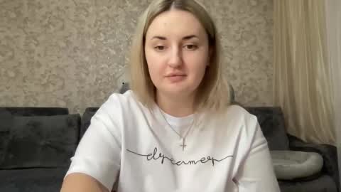 Snapshot of judevalenti chatting on November 2025 05:27:01 PM JudeValenti online show from November 2025 05:27:01 PM