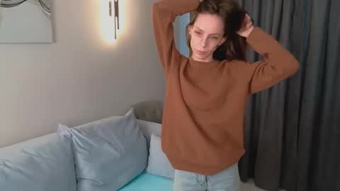 Snapshot of judithmiles chatting on December 2025 07:17:01 AM Emma online show from December 2025 07:17:01 AM