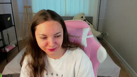 Judy Lewis online show from April 2026 01:42:02 AM