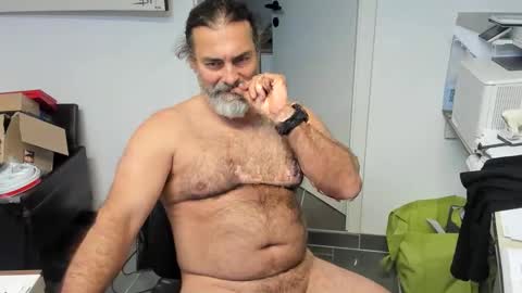 Giovanni50pro online show from December 2025 07:30:02 PM