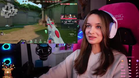 Snapshot of juicy___angel chatting on January 2025 06:49:01 PM Angelina online show from January 2025 06:49:01 PM