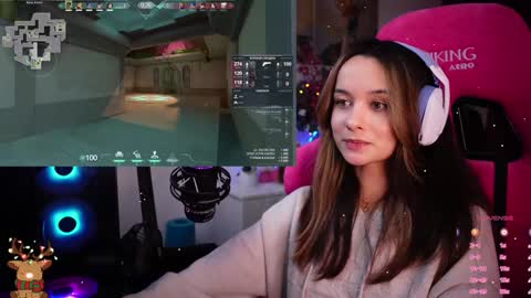 Snapshot of juicy___angel chatting on January 2025 09:53:01 PM Angelina online show from January 2025 09:53:01 PM