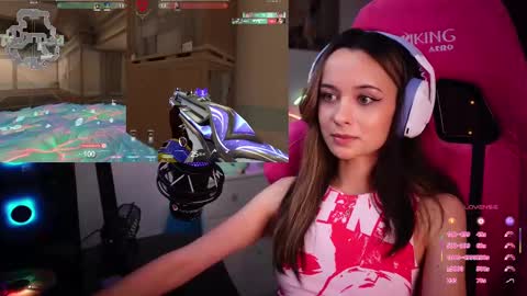 Snapshot of juicy___angel chatting on March 2025 12:04:02 AM Angelina online show from March 2025 12:04:02 AM