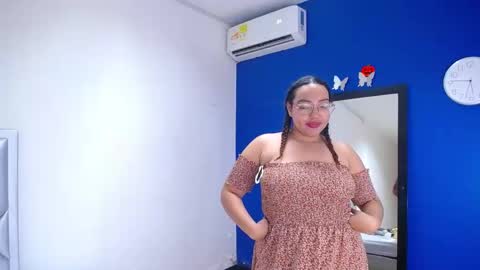 Snapshot of juicy_bignipples18 chatting on December 2024 05:54:01 PM juicy_bignipples18 online show from December 2024 05:54:01 PM
