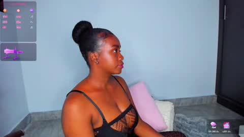 Snapshot of juicy_sky chatting on November 2025 11:14:01 PM Your Paradise online show from November 2025 11:14:01 PM