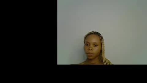 Snapshot of juicy_slut0 chatting on May 2026 08:37:01 PM Champaign online show from May 2026 08:37:01 PM
