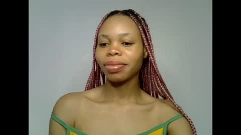 Snapshot of juicy_slut0 chatting on July 2026 05:00:01 AM Champaign online show from July 2026 05:00:01 AM