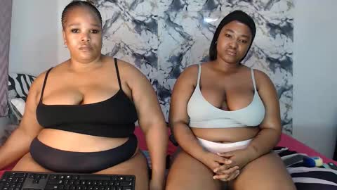 Snapshot of juicyjasminx chatting on May 2026 11:10:02 PM juicyjasminx online show from May 2026 11:10:02 PM