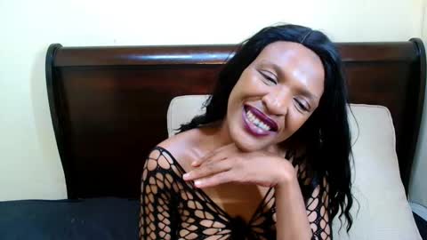 Miss Kay online show from November 2025 05:56:02 PM