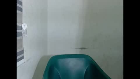 juicynpinkx online show from April 2026 09:23:01 PM