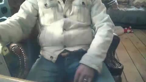 Snapshot of juicypit chatting on December 2024 05:00:01 PM Greg online show from December 2024 05:00:01 PM