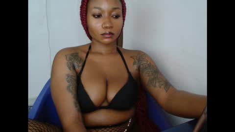 juicyxpink online show from October 2025 11:58:02 PM