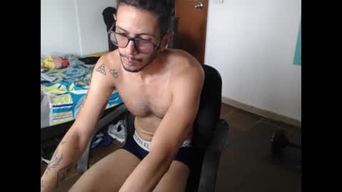 Snapshot of julfigo chatting on February 2026 04:02:01 PM Julfigo online show from February 2026 04:02:01 PM