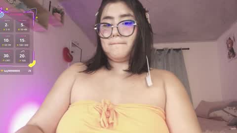 Snapshot of juli_1213 chatting on November 2025 11:18:01 PM Juliana online show from November 2025 11:18:01 PM