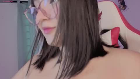 Snapshot of juli_1213 chatting on December 2025 05:55:02 PM Juliana online show from December 2025 05:55:02 PM