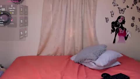 Snapshot of juli_castillos chatting on January 2025 03:08:02 PM Juli online show from January 2025 03:08:02 PM