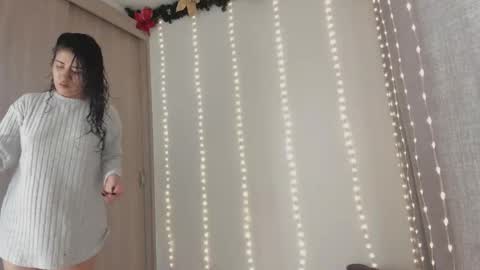 Juli Modelo Independiente online show from March 2026 06:15:01 PM