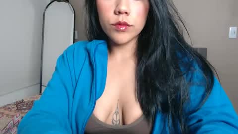 Snapshot of juli_love11 chatting on May 2026 01:56:01 AM JULIETA online show from May 2026 01:56:01 AM