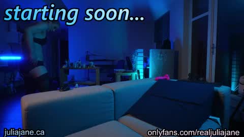 Julia Jane online show from February 2026 03:00:02 AM