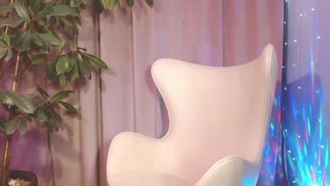 Snapshot of julia_renard chatting on February 2025 12:16:01 PM Julia online show from February 2025 12:16:01 PM